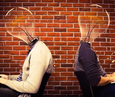 Vertimai versle: kreiptis į biurą ar samdyti vertėją? | Skrivanek